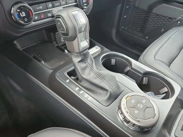 New 2026 Desert Sand Ford Outer Banks image 18