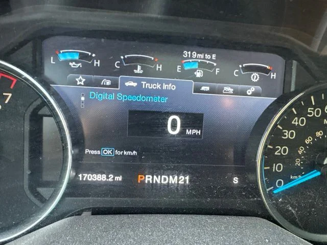 Used 2016  Ford Lariat image 3