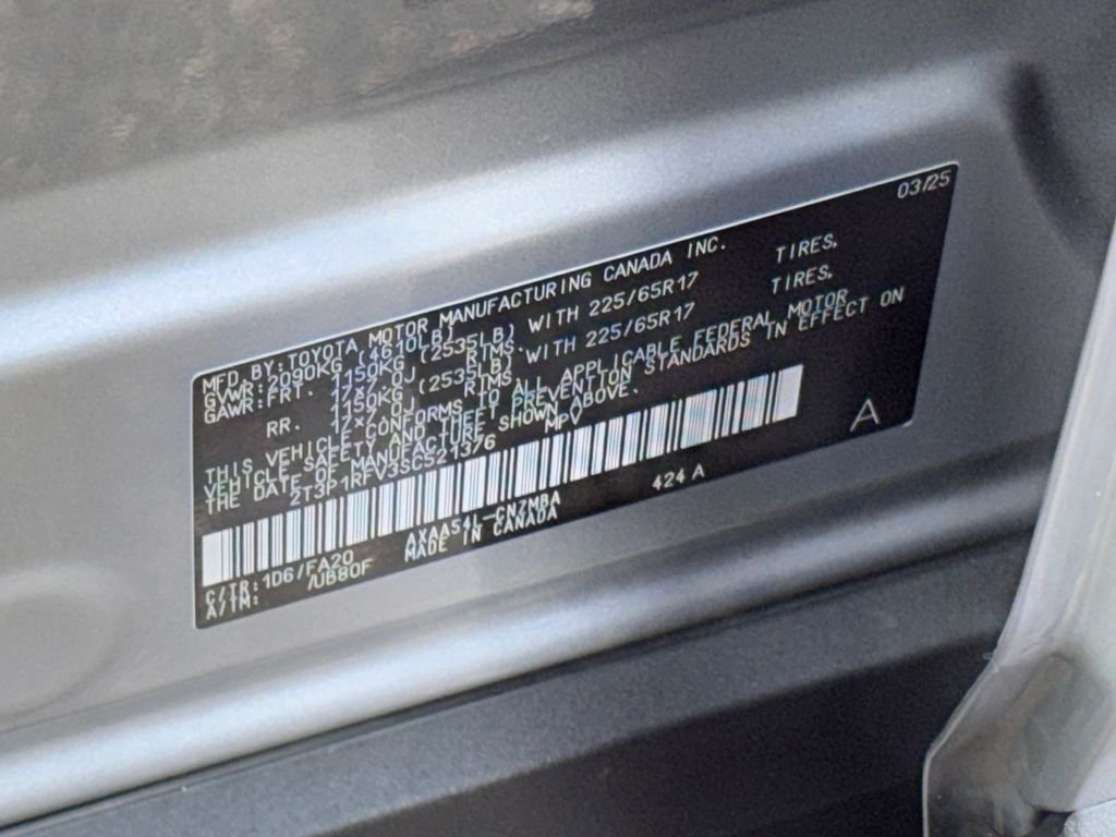 Certified Used 2025 Silver Toyota XLE image 47