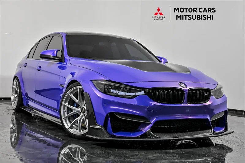 Used 2018  BMW  image 1