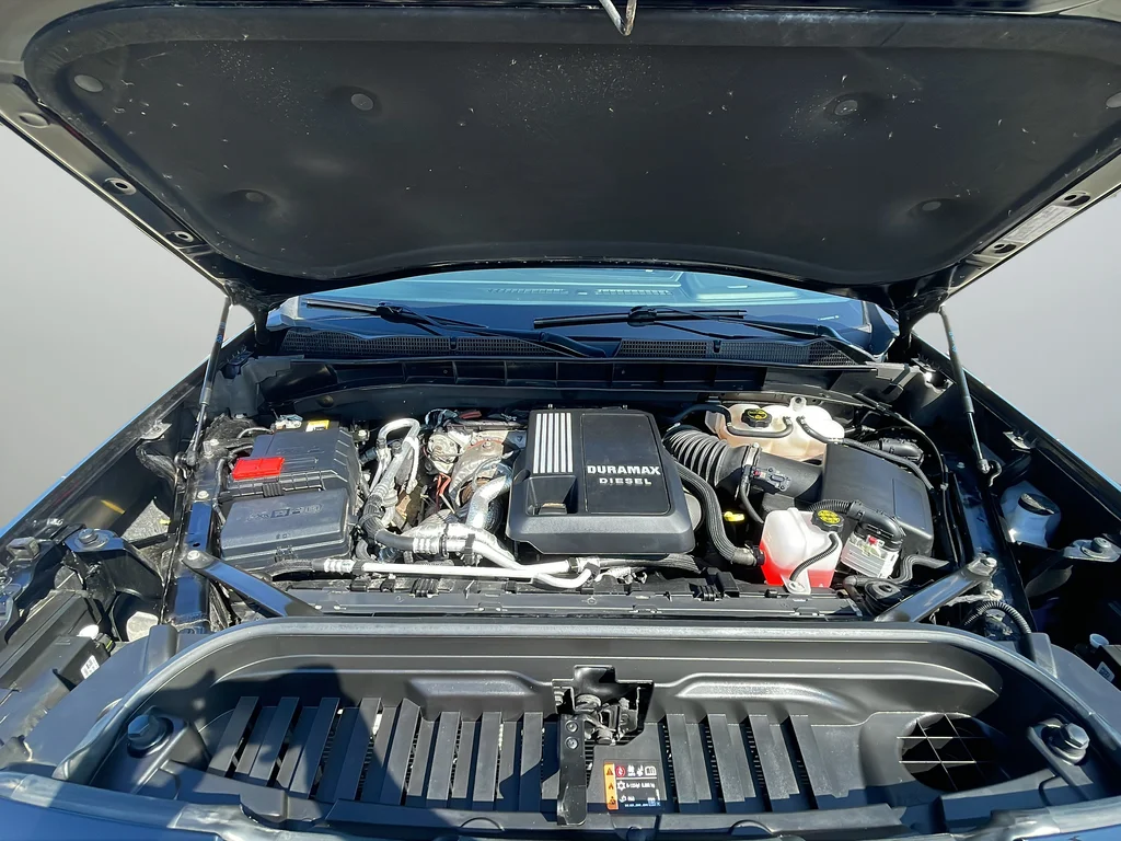 Used 2025 Black GMC Elevation image 22