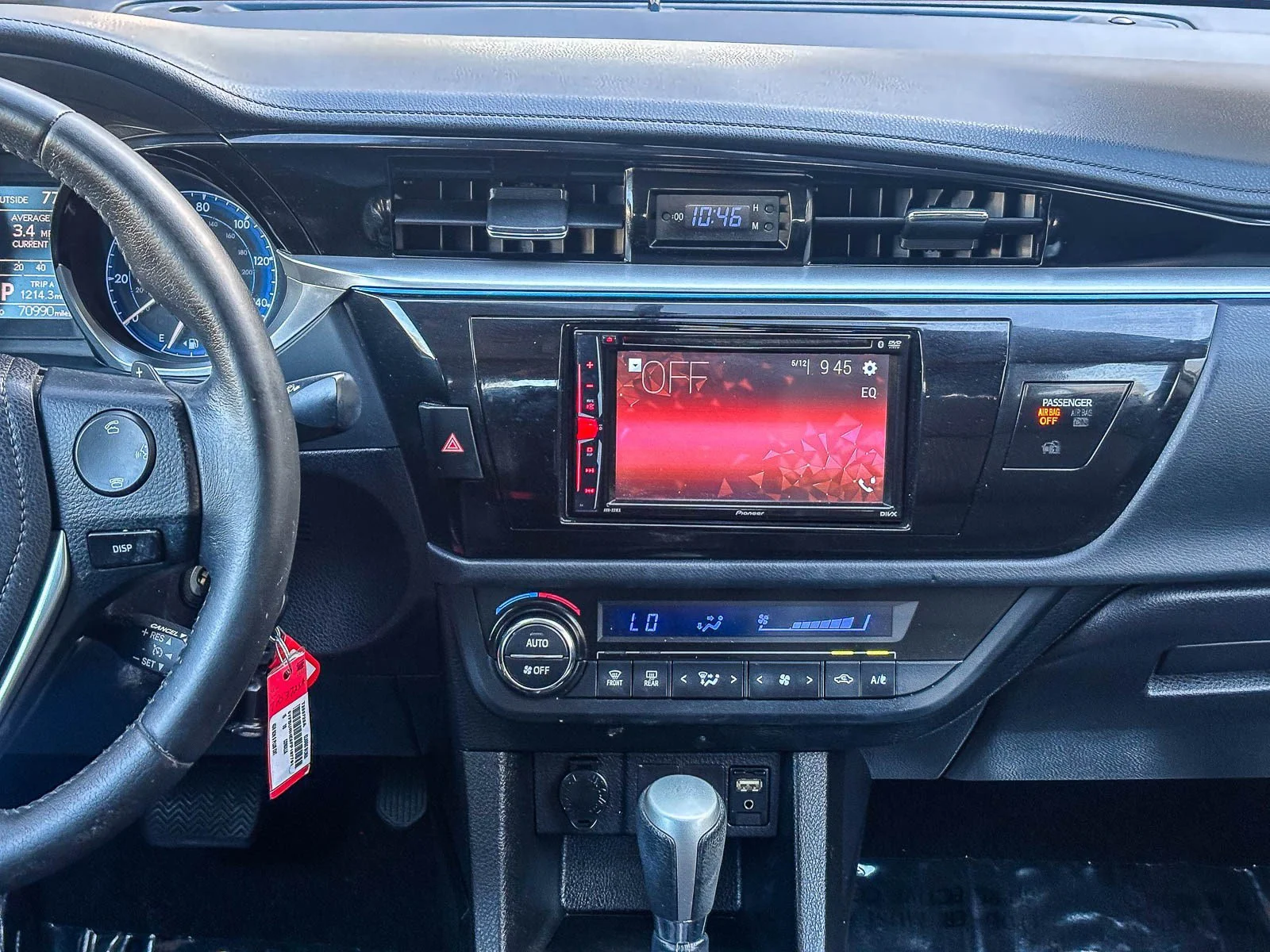 Used 2015 Classic Silver Metallic Toyota S Plus image 15
