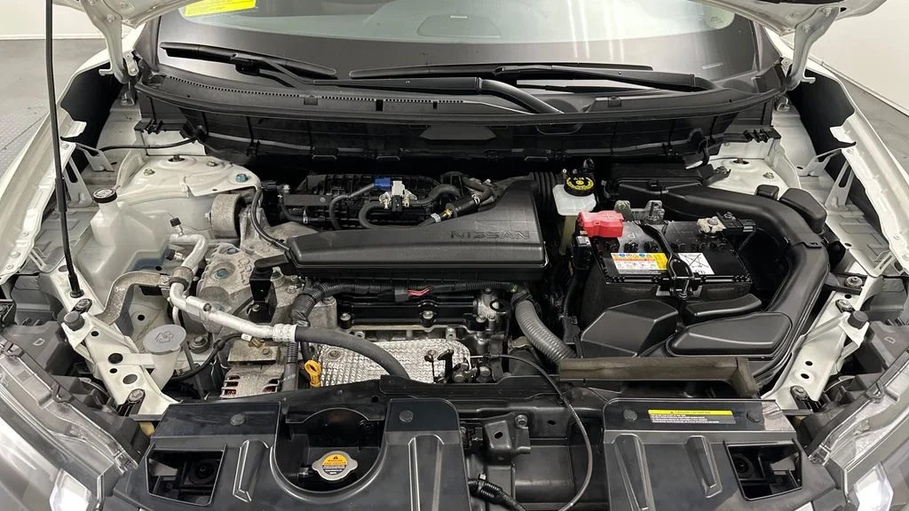 Used 2020 White Nissan SV image 11