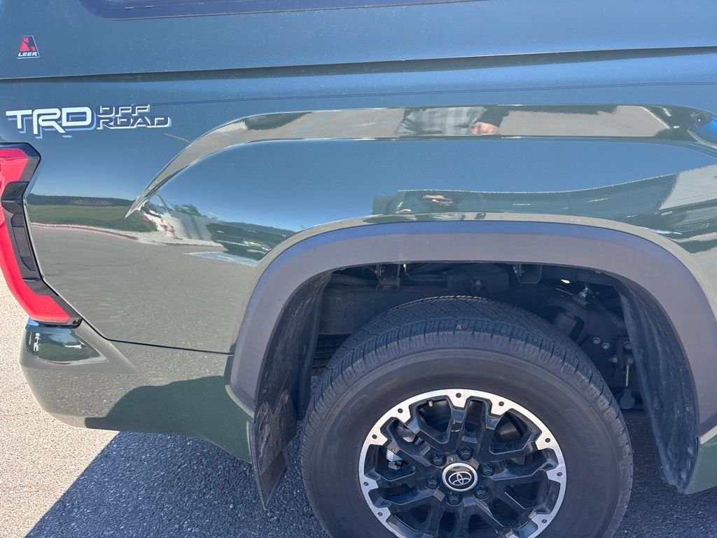 Used 2022 Green Toyota SR5 image 16