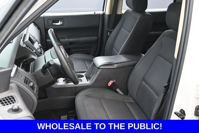 Used 2013 White Ford SE image 10