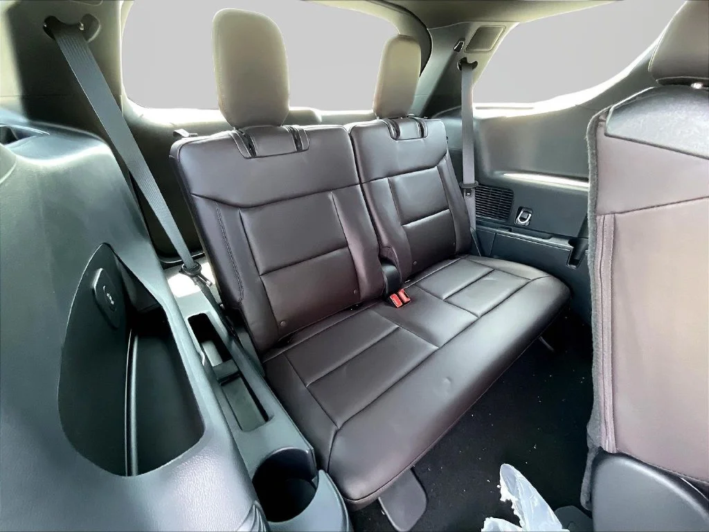 New 2026 Space White Metallic Ford Platinum™ image 30