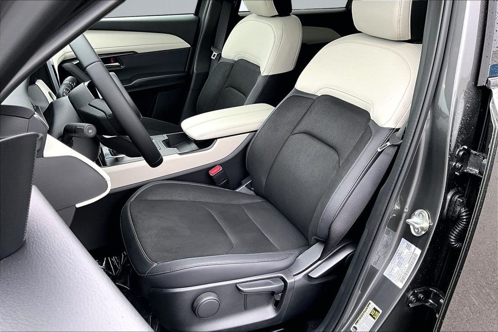 New 2026 Machine Gray Metallic Mazda 2.5 S Select AWD image 9