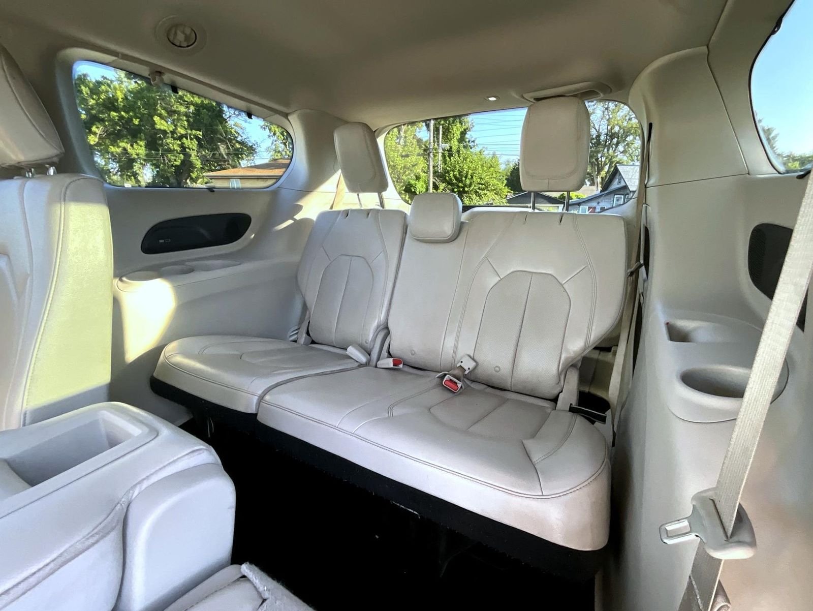 Used 2019 White Chrysler Touring L Plus image 24