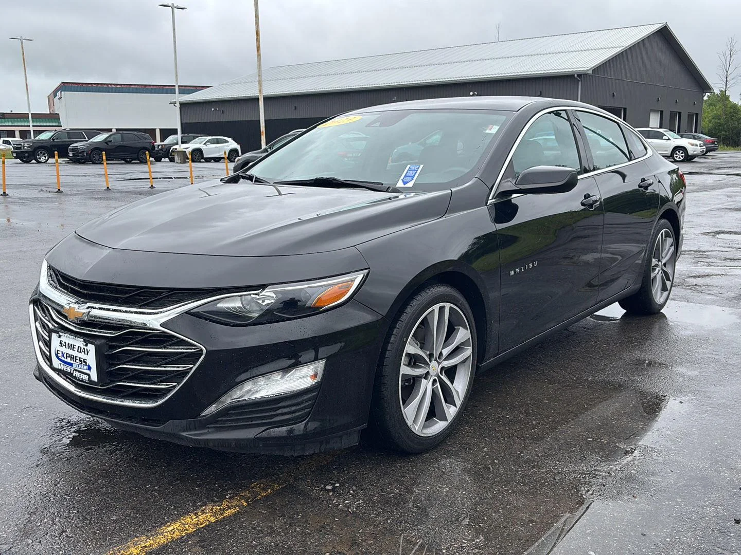 Used 2023 Mosaic Black Metallic Chevrolet  image 3
