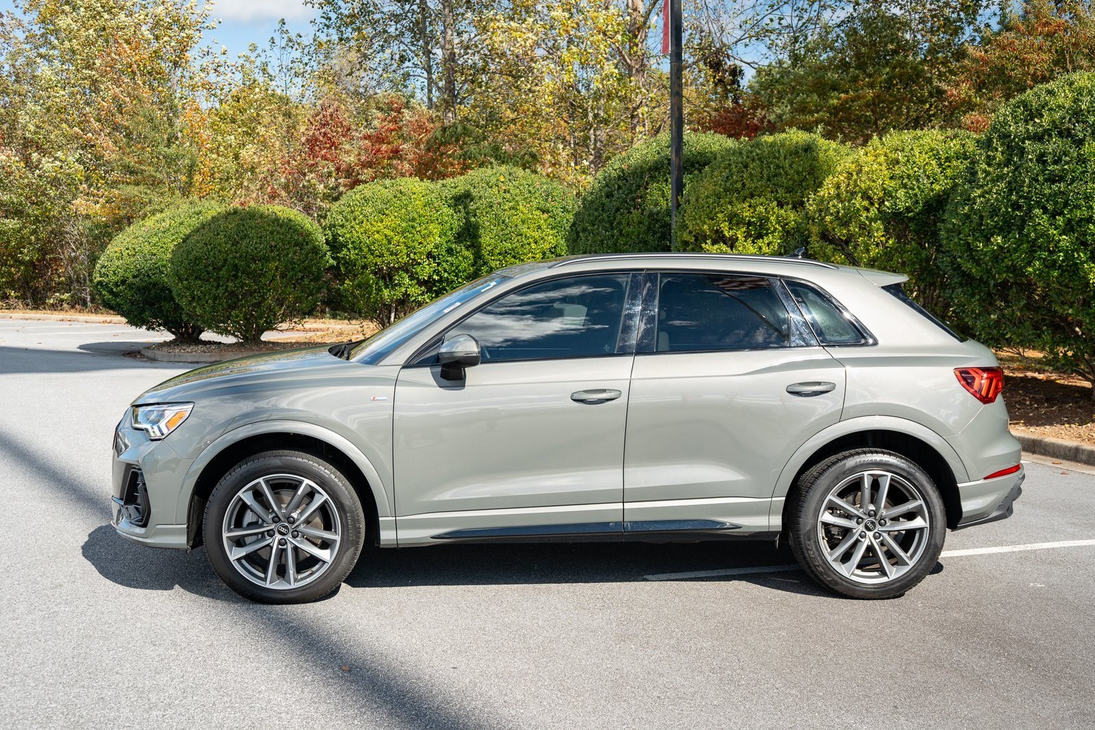 2024 Audi Q3 Premium S line photo 2