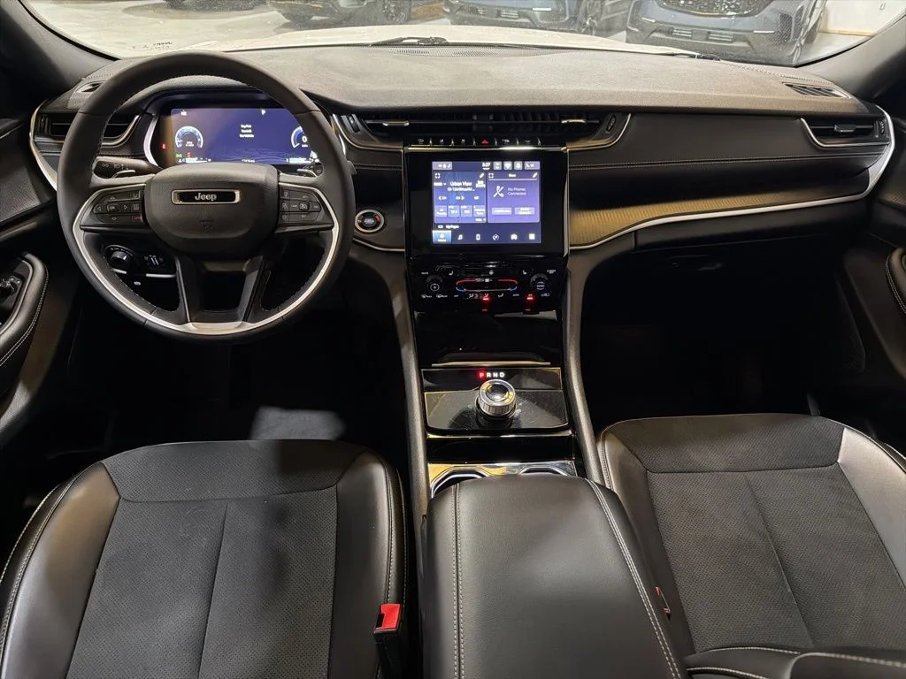 Used 2023 White Jeep Altitude X image 30