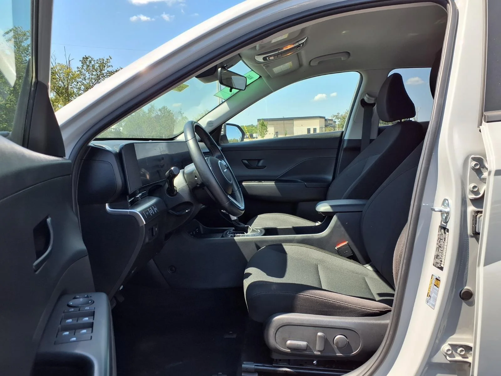 Used 2025 Cyber Gray Metallic Hyundai SEL image 17