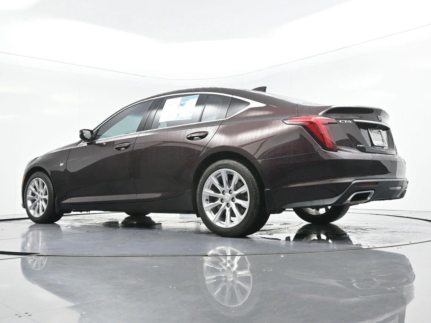 Used 2020 GARNET METALLIC Cadillac Luxury image 53