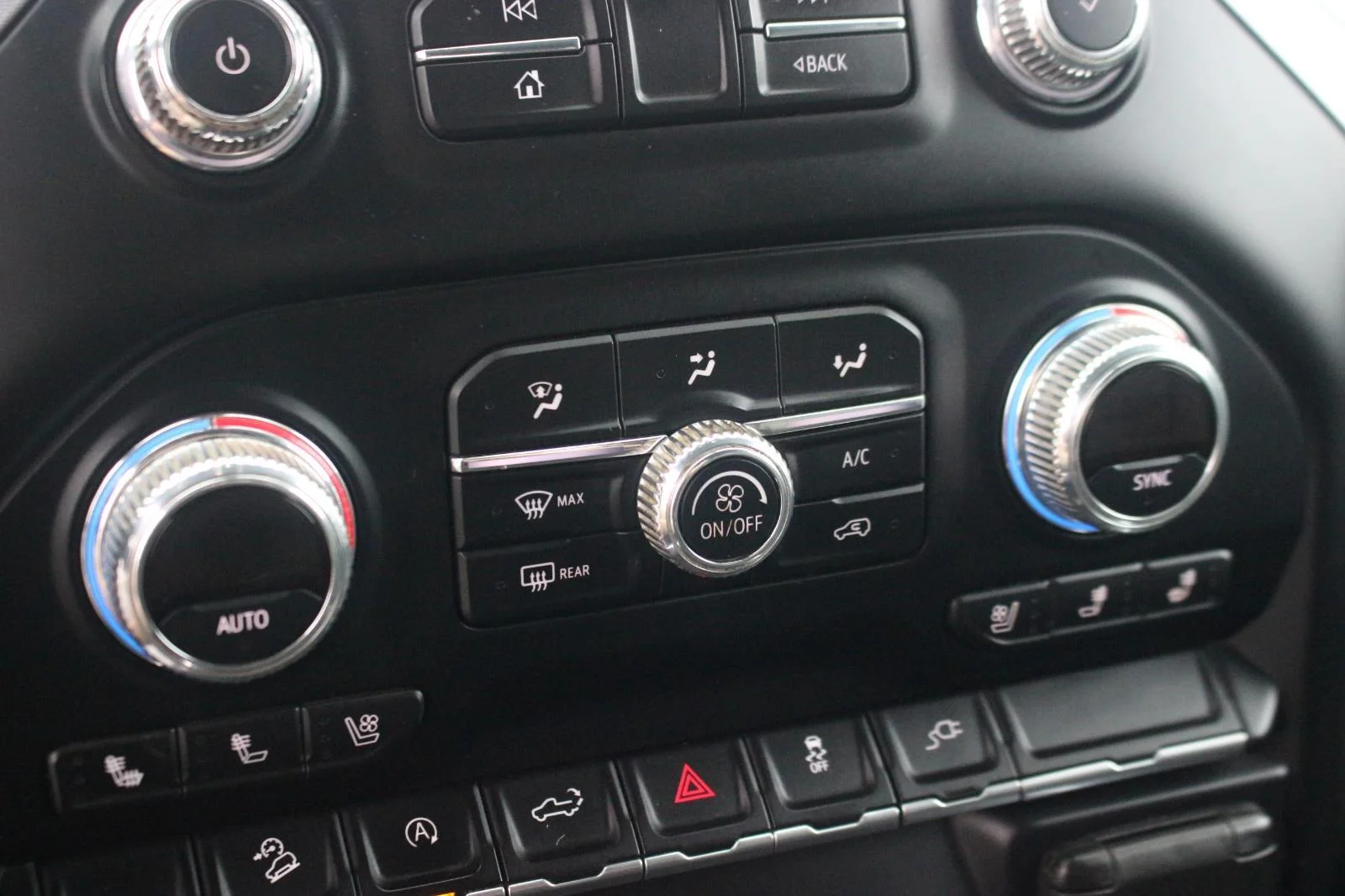 Used 2019 CARDINAL RED GMC SLT image 29