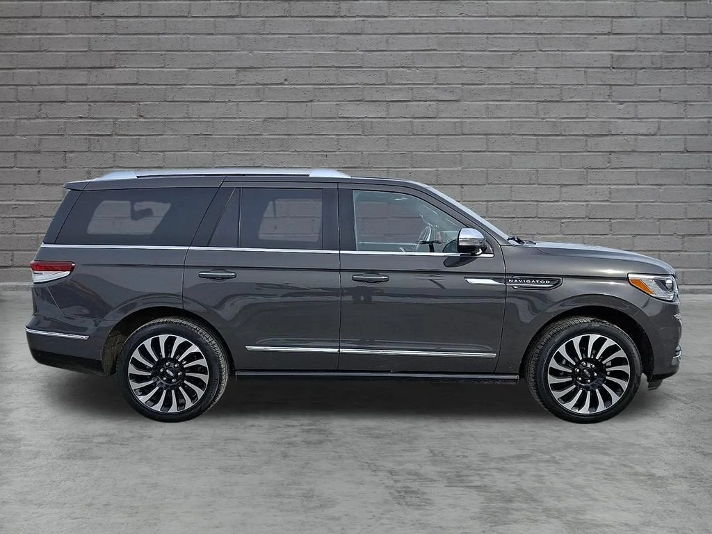 Used 2023 Gray Lincoln Black Label image 42