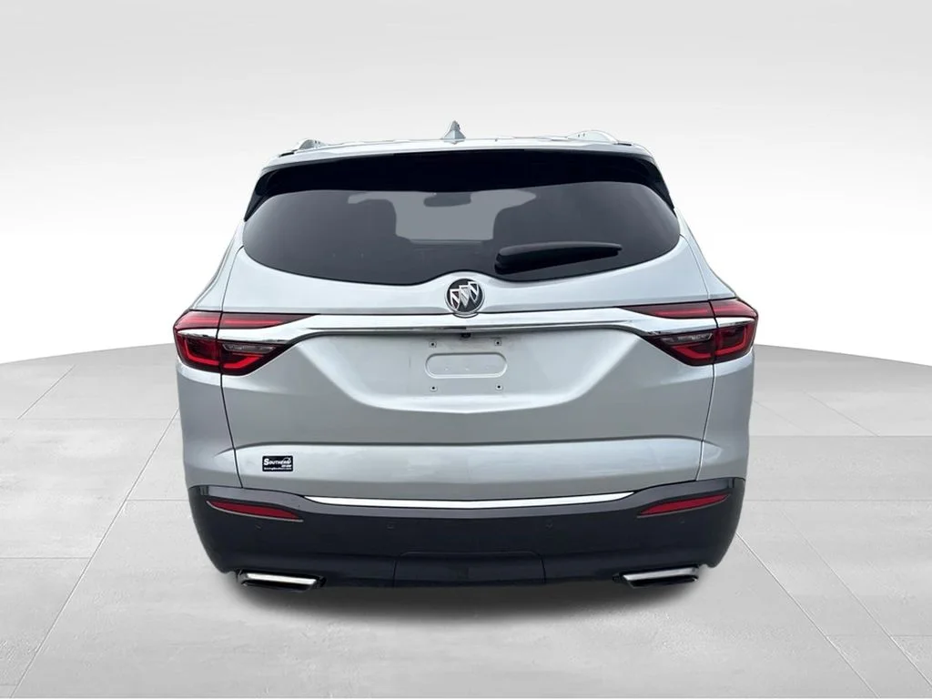 Used 2019 Silver Buick Essence image 4