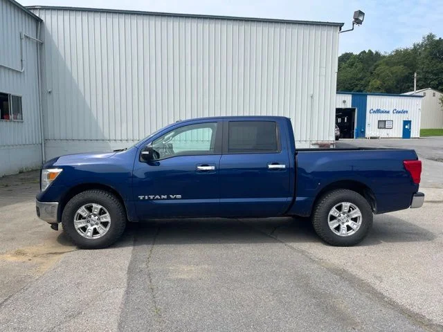 Used 2019 Blue Nissan SV image 9