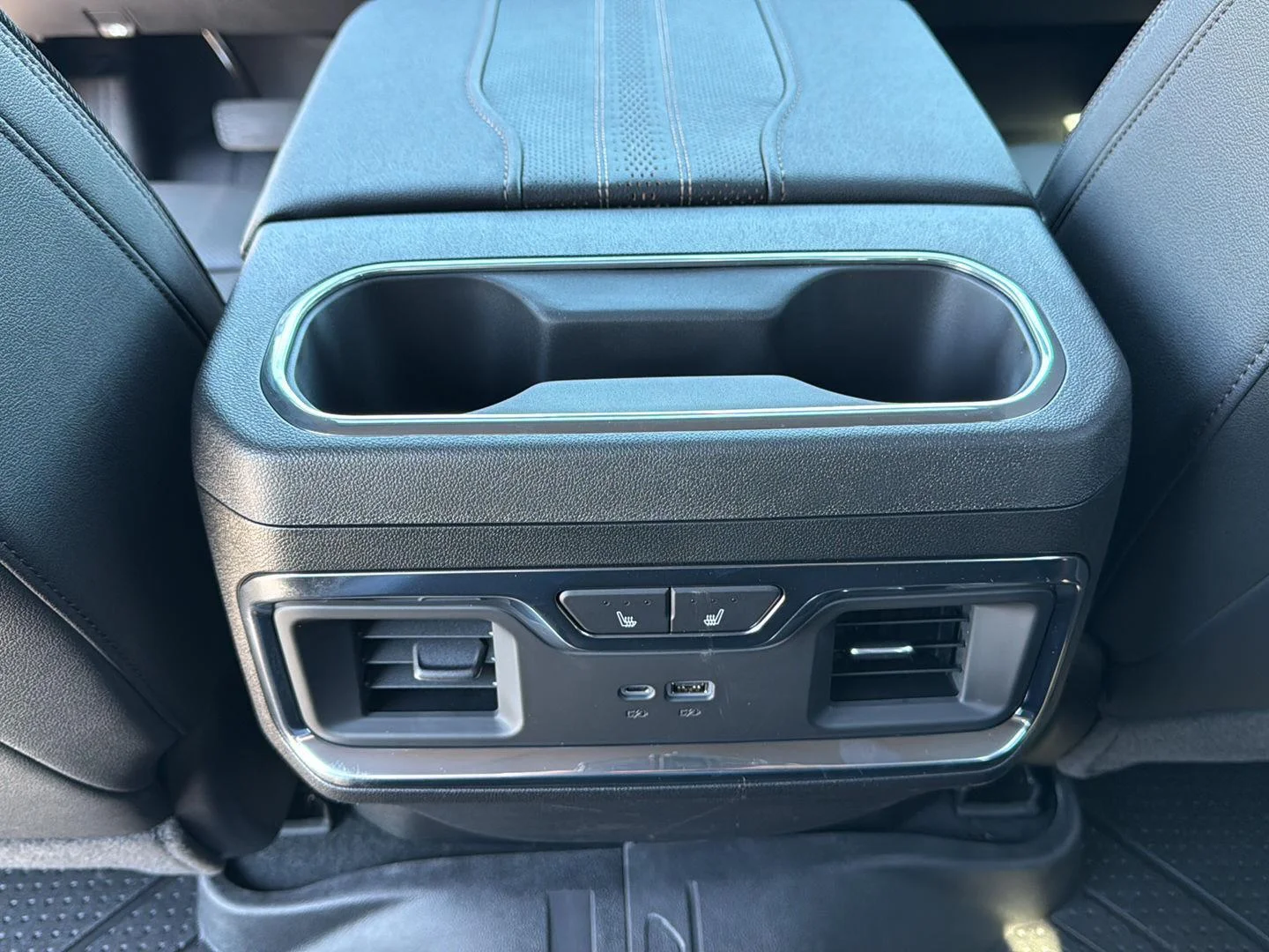 2026 Chevrolet Silverado 1500 High Country - Photo 24