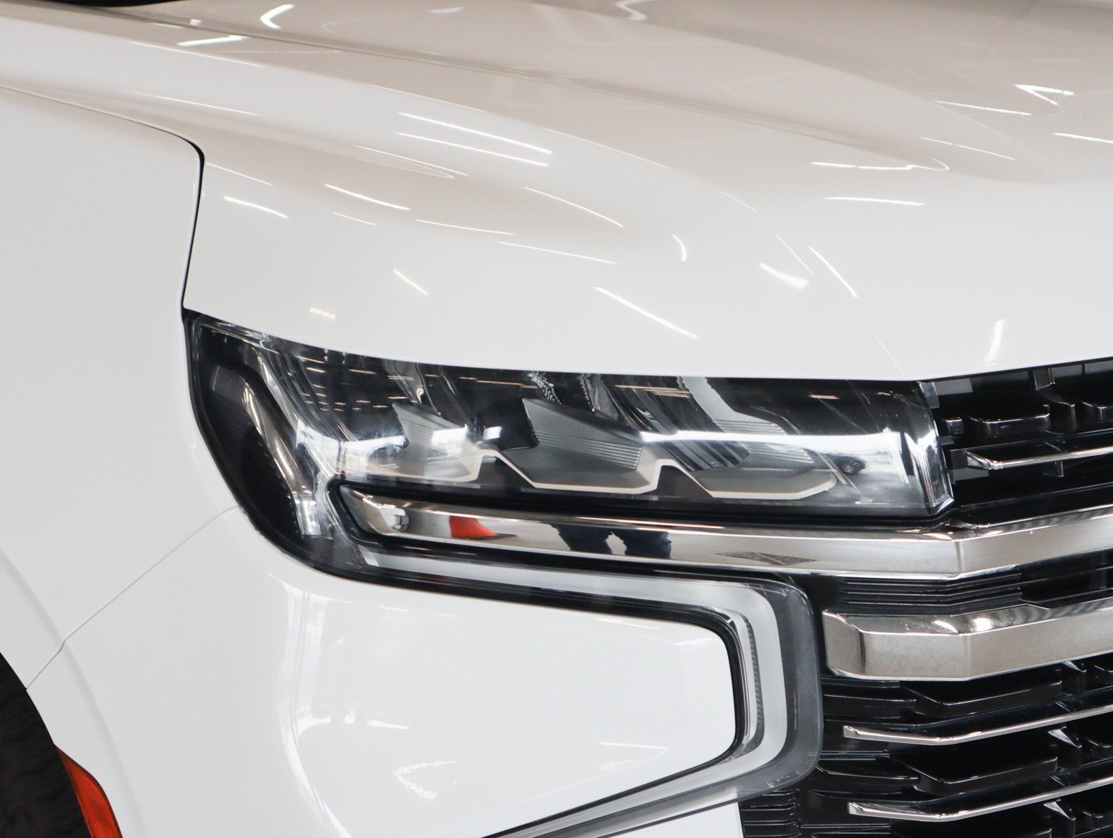 Used 2021 Summit White Chevrolet LT image 30