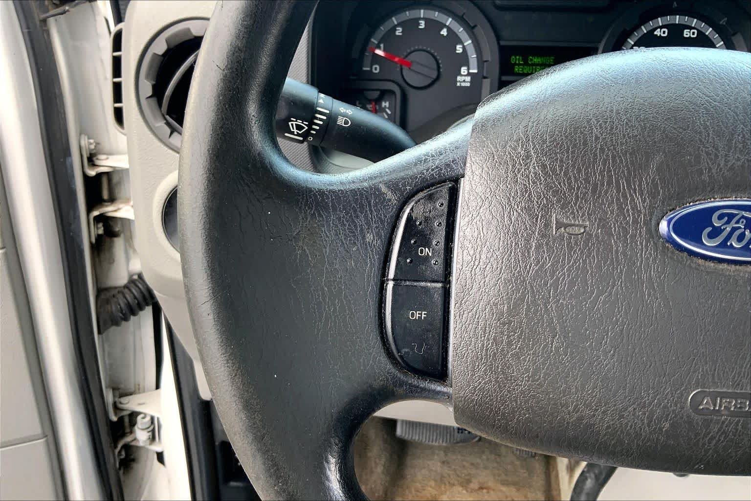 Used 2014 Oxford White Ford XLT image 22
