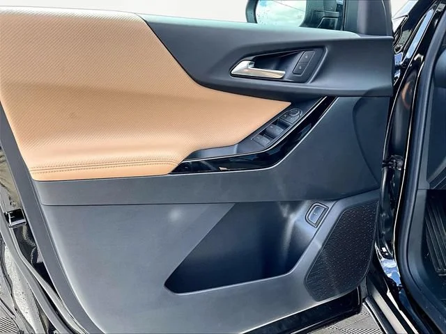 New 2027 Mosaic Black Metallic Chevrolet ACTIV image 25