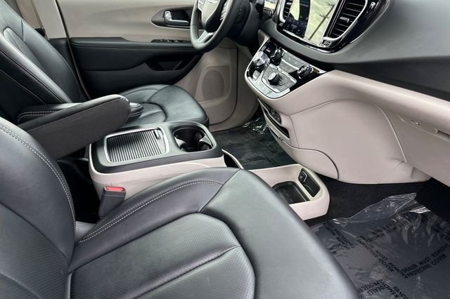 Certified Used 2024 Silver Chrysler Touring L image 19