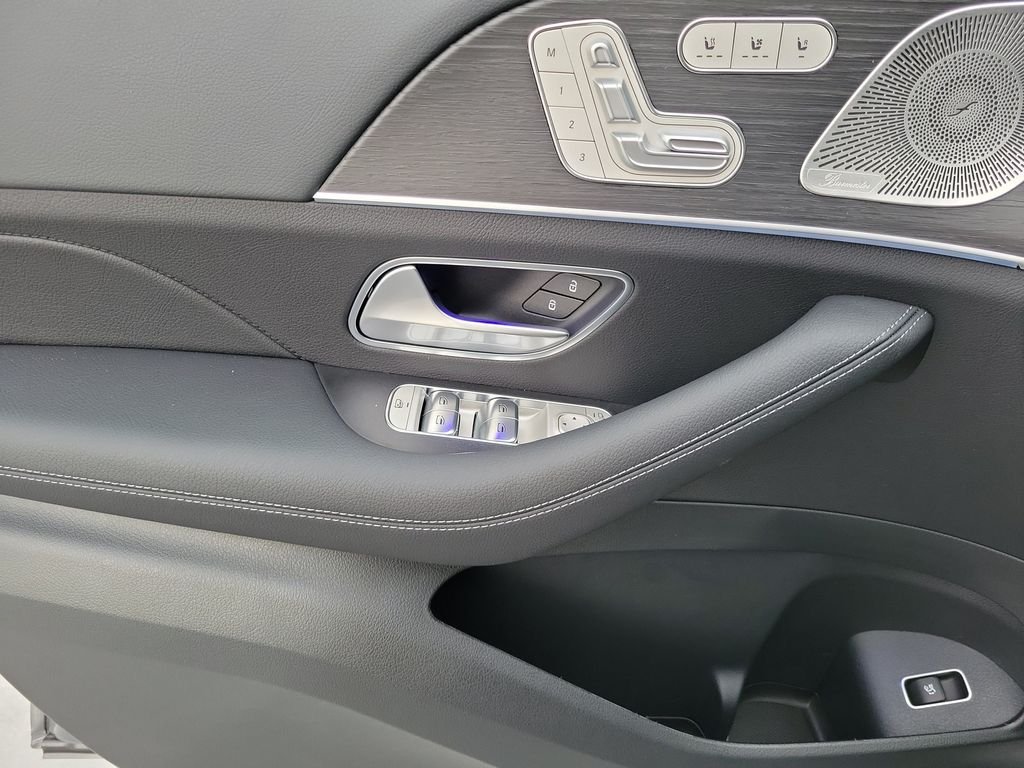 New 2026 Selenite Grey Metallic Mercedes-Benz GLS 450 image 18