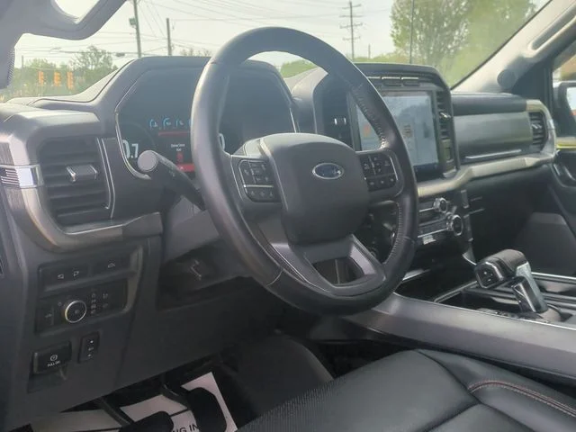 Used 2022 White Ford Lariat image 20