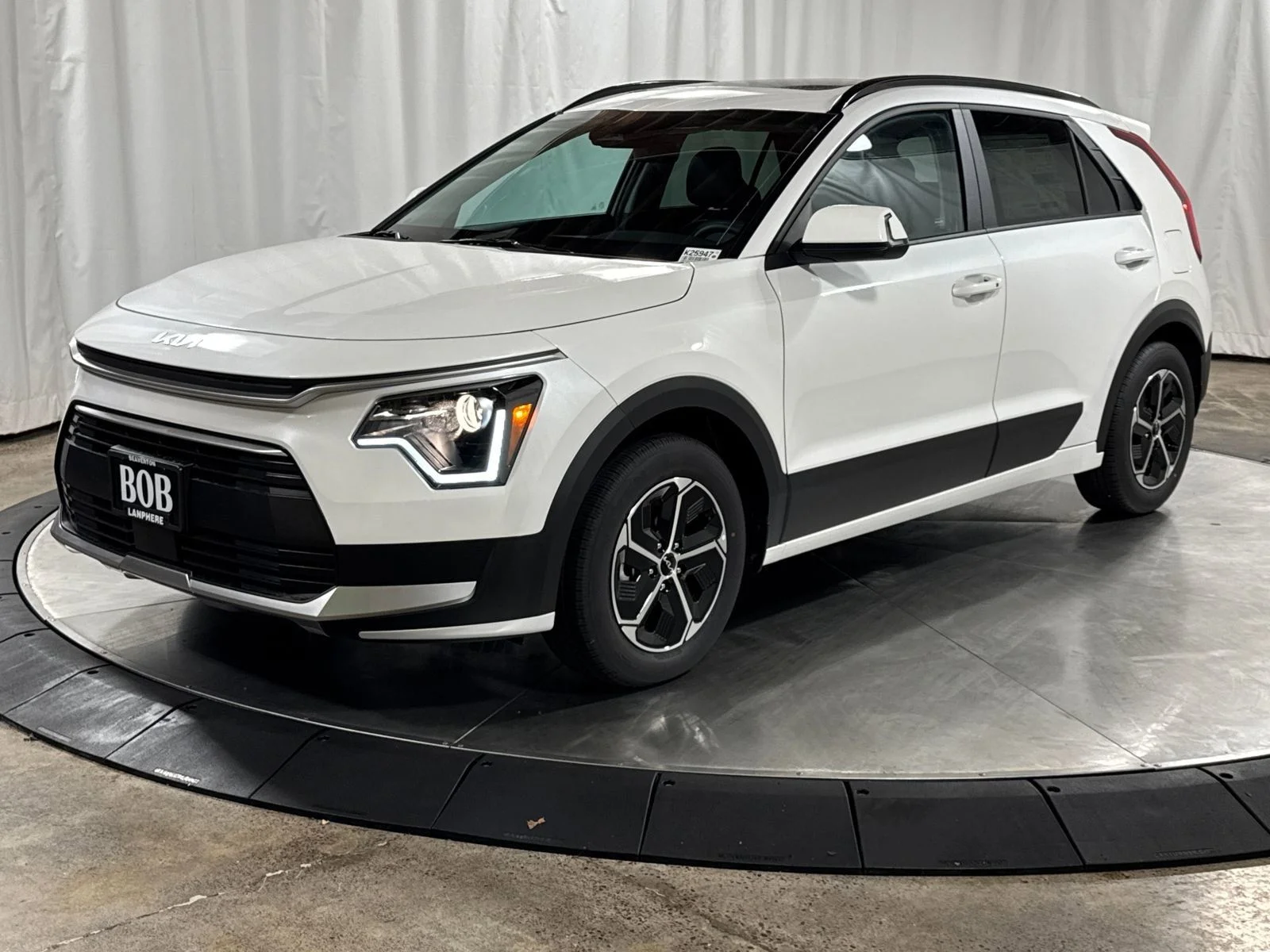 2026 Kia Niro EX HEV's photo