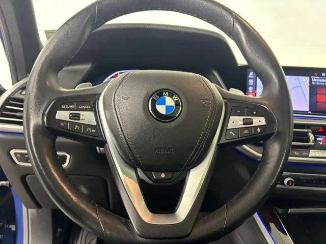 Used 2019 Blue BMW xDrive40i image 17