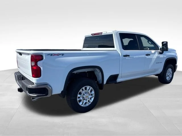 New 2026 Summit White Chevrolet WT image 5
