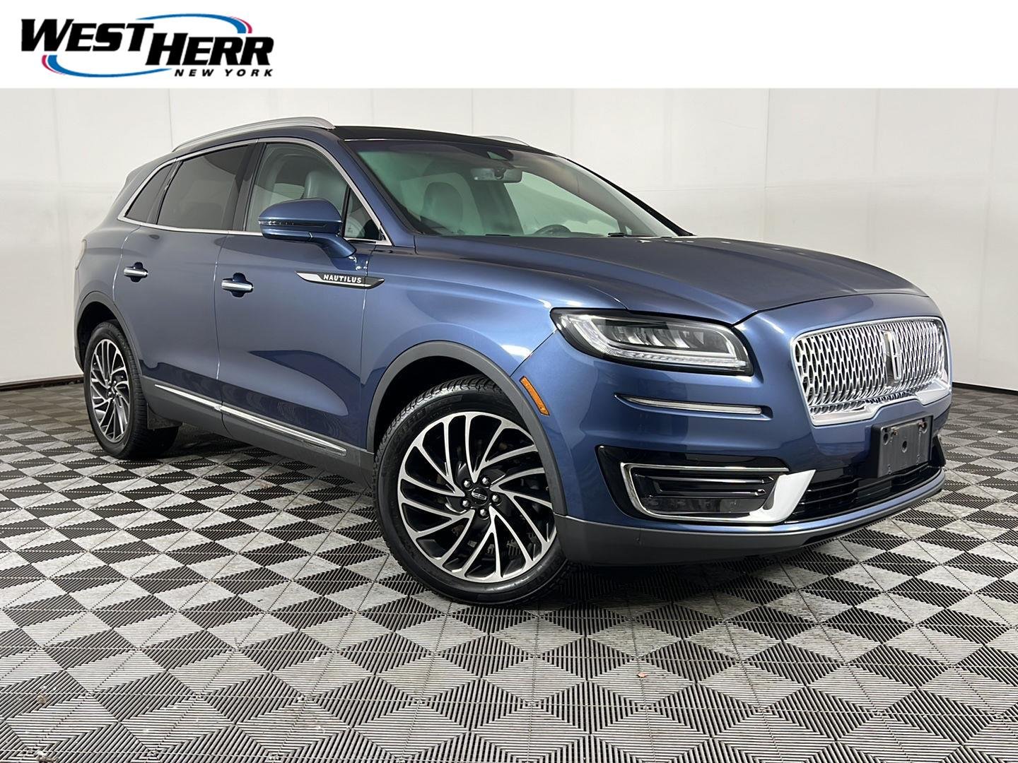 Used 2019 Blue Diamond Lincoln Reserve image 1