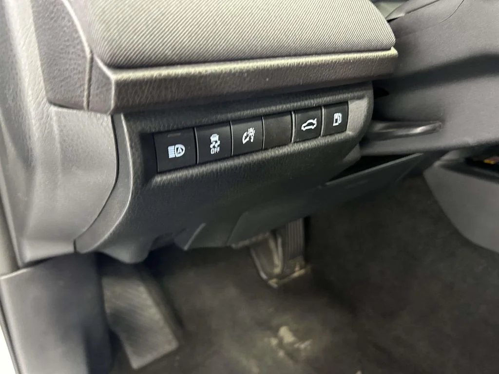 Certified Used 2025 Silver Toyota LE image 18