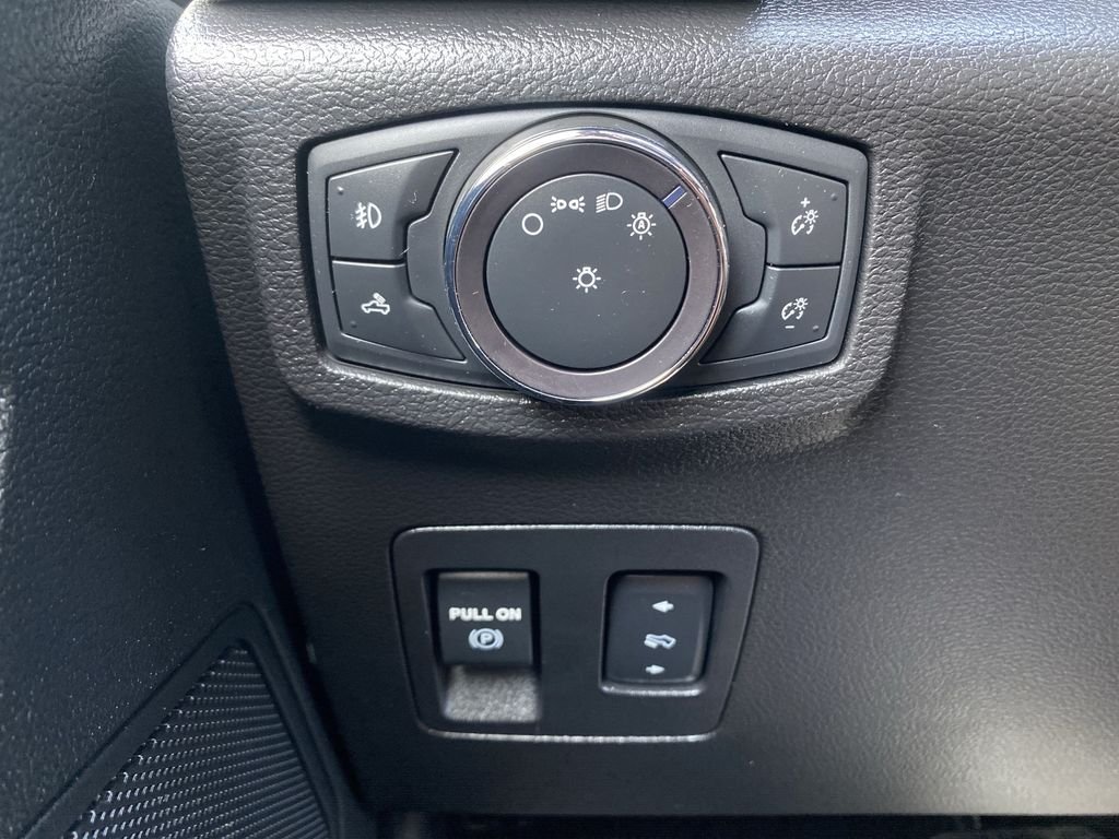 Used 2018 Magnetic Ford XLT image 18