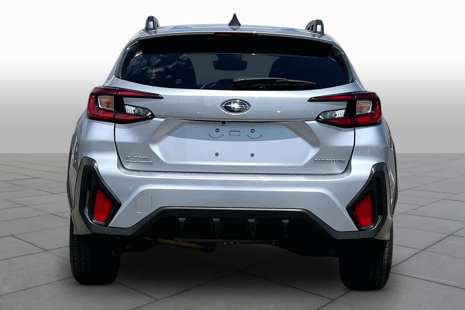 Certified Used 2025 Ice Silver Metallic Subaru Premium image 5