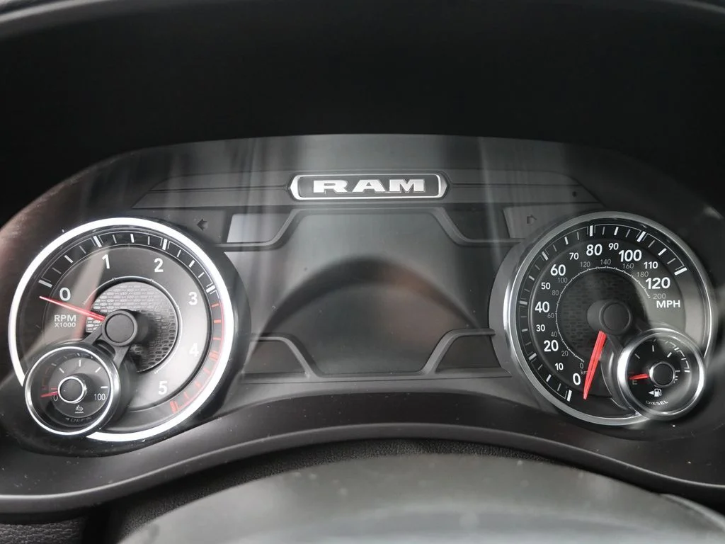 Used 2023 White Ram Laramie image 10