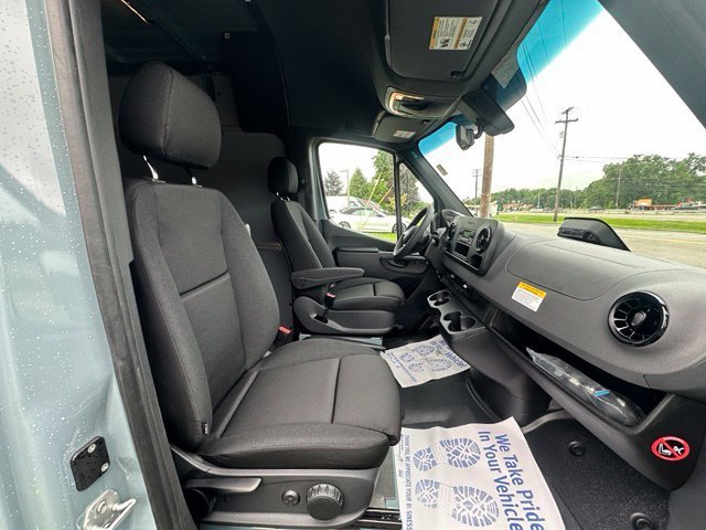 New 2026 Blue Gray Mercedes-Benz Cargo 170 WB image 50