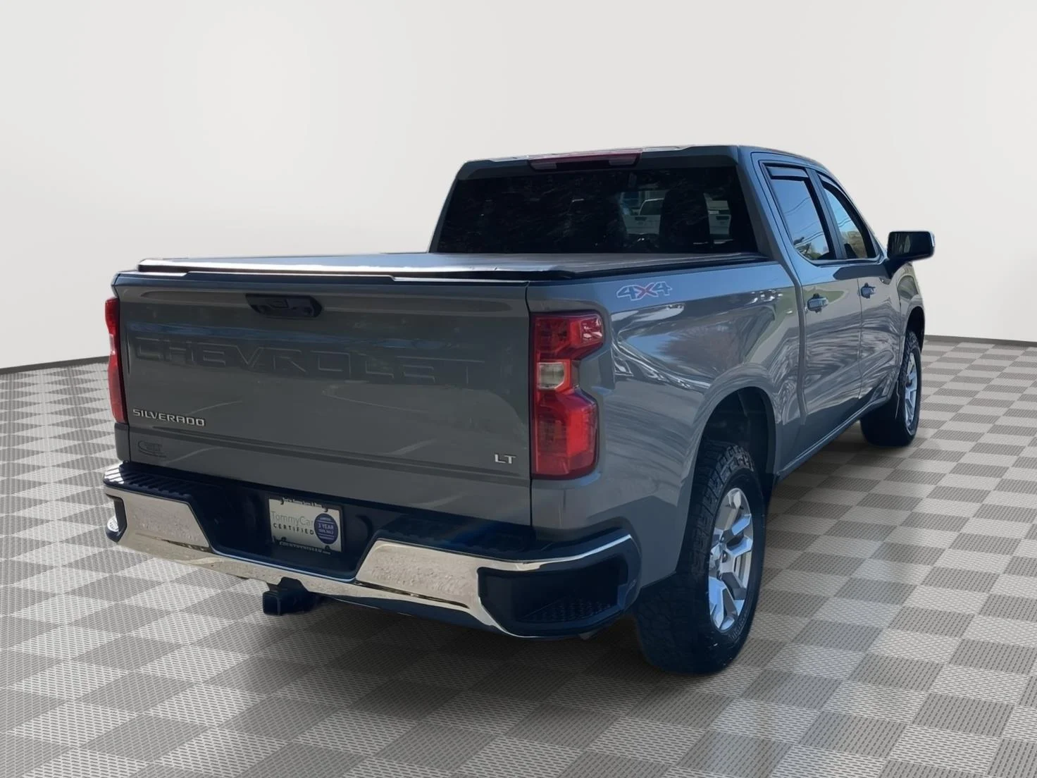 Used 2024 Slate Gray Metallic Chevrolet LT image 5
