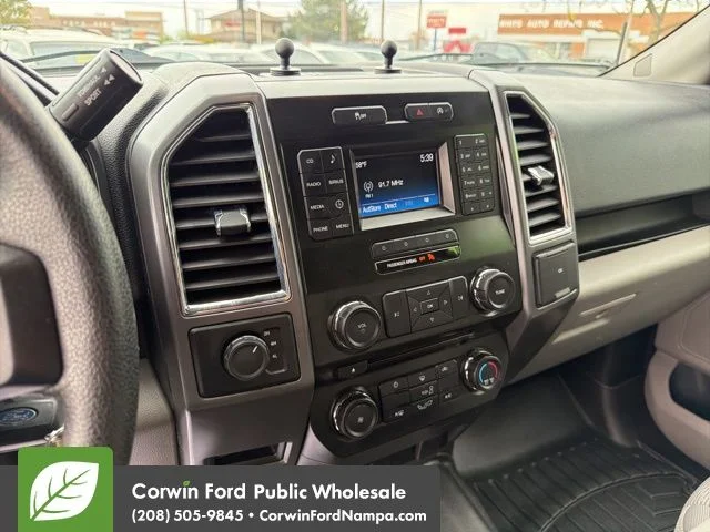 Used 2016 Gray Ford XLT image 20