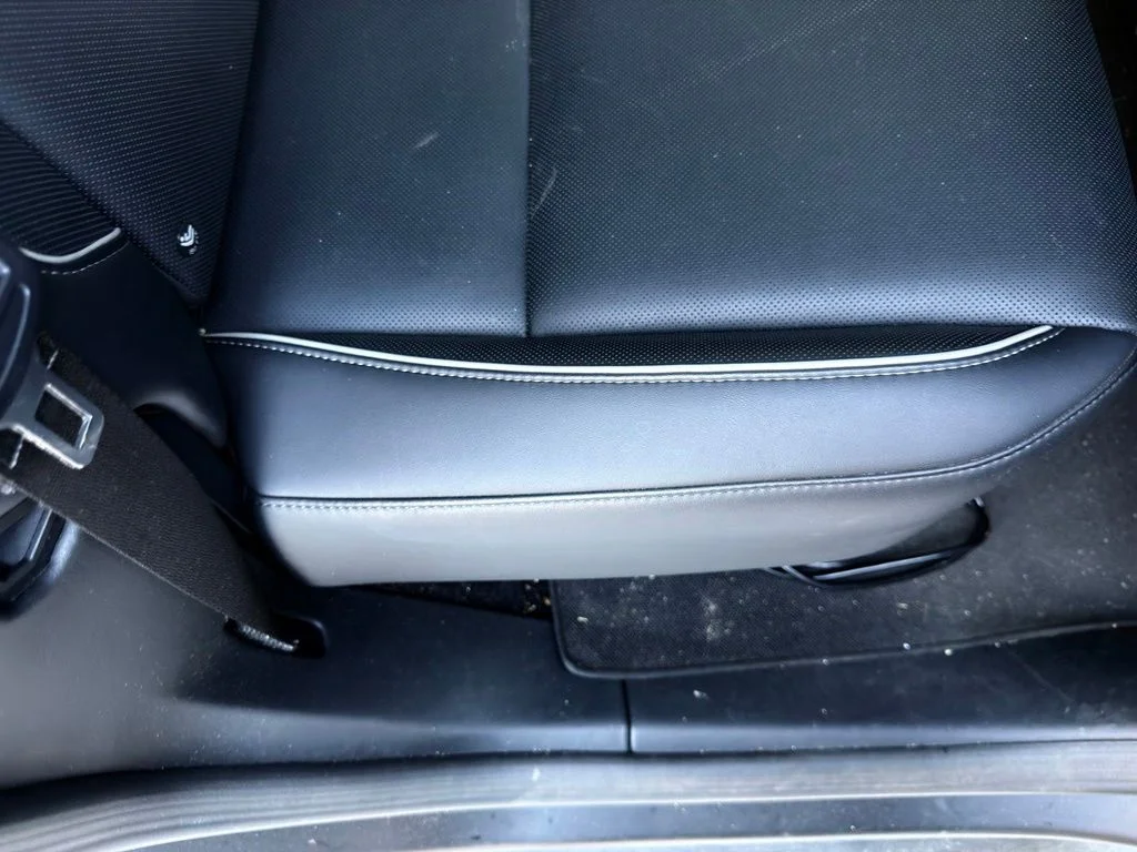 Used 2025  Tesla Base image 16
