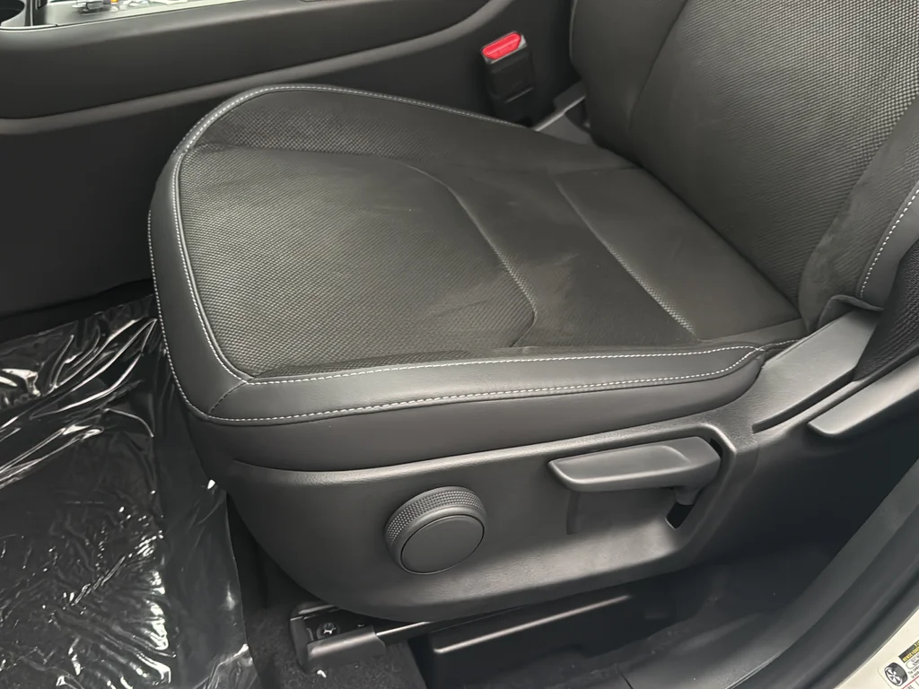 New 2026 White Mazda 2.5 S Select image 29