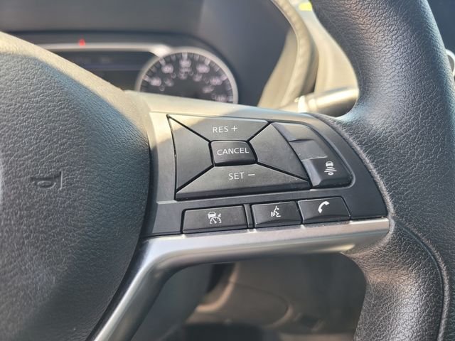 Used 2024 White Nissan SV image 27
