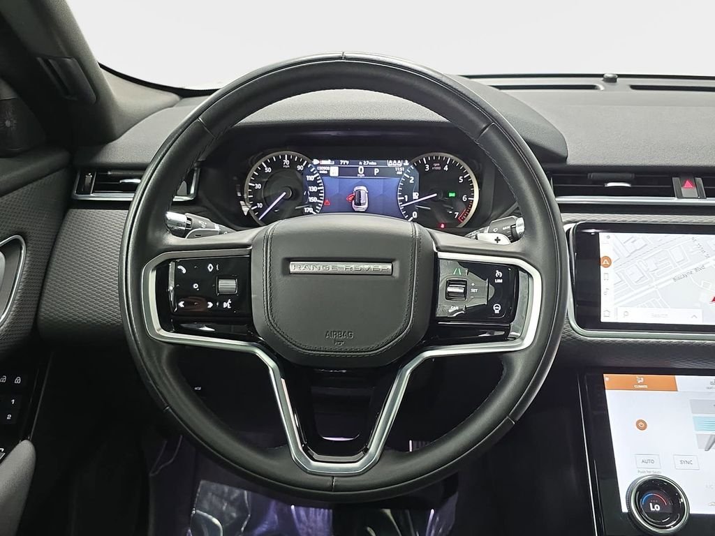Used 2022  Land Rover P250 R-Dynamic S image 13