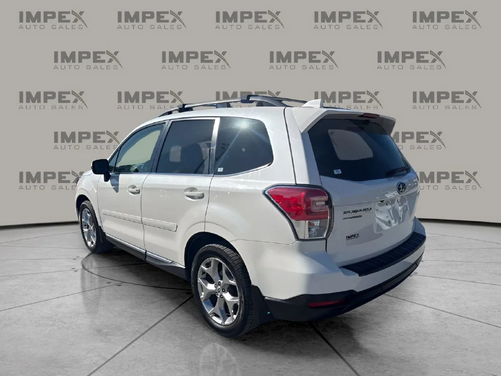 Used 2017 White Subaru 2.5i Touring image 3