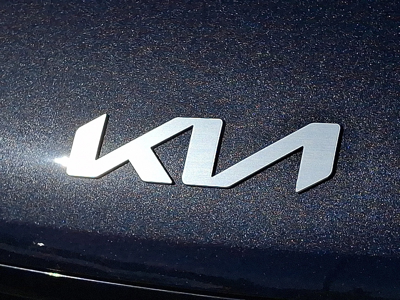 New 2027 Gray Kia LXS image 10