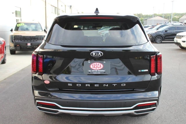 Used 2021 Black Kia S image 28