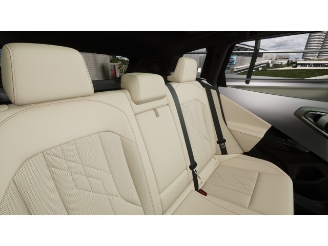 New 2026 Tanzanite Blue II Metallic BMW  image 12
