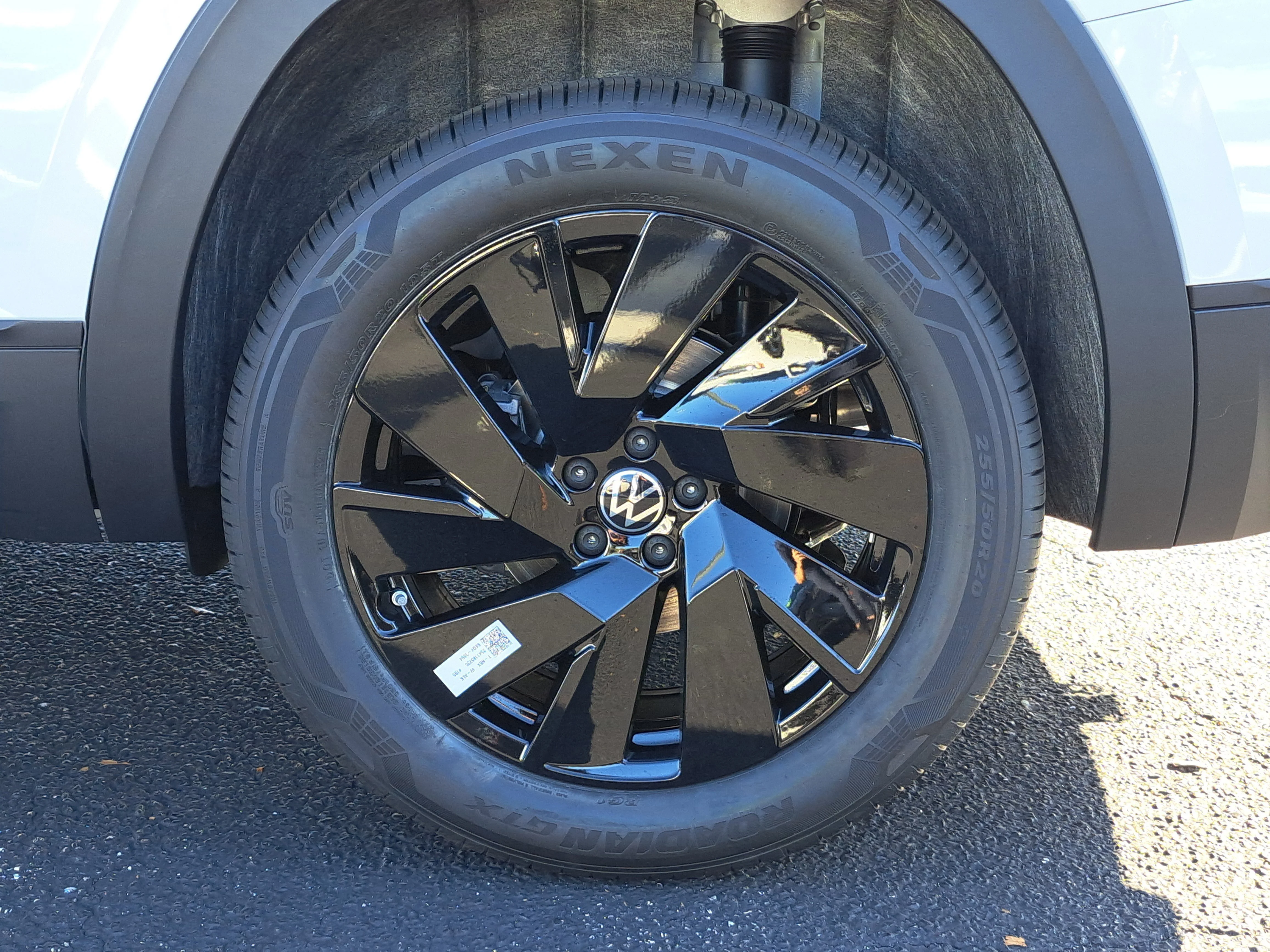 2026 Volkswagen Atlas SE w/Tech - Photo 35