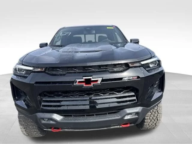 2026 Chevrolet Colorado ZR2 - Photo 9