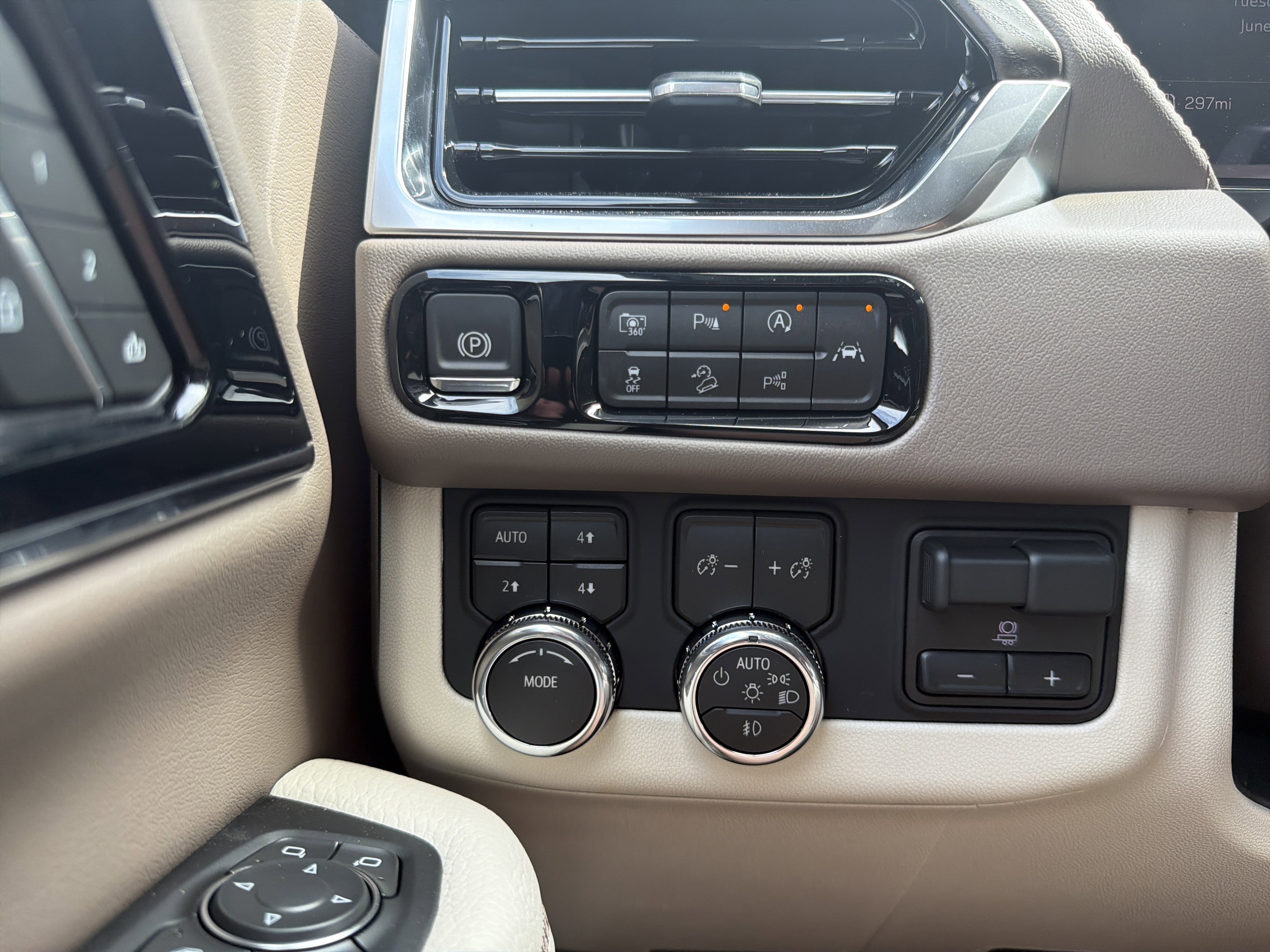 2026 GMC Yukon Denali - Photo 33